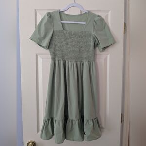 Women's Sage/Light Green Mini/ Knee-length Square Neck Dress | S